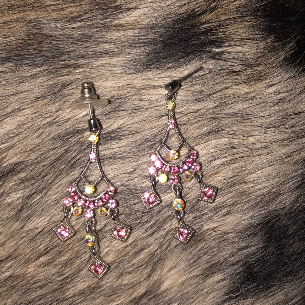 Chandelier earrings